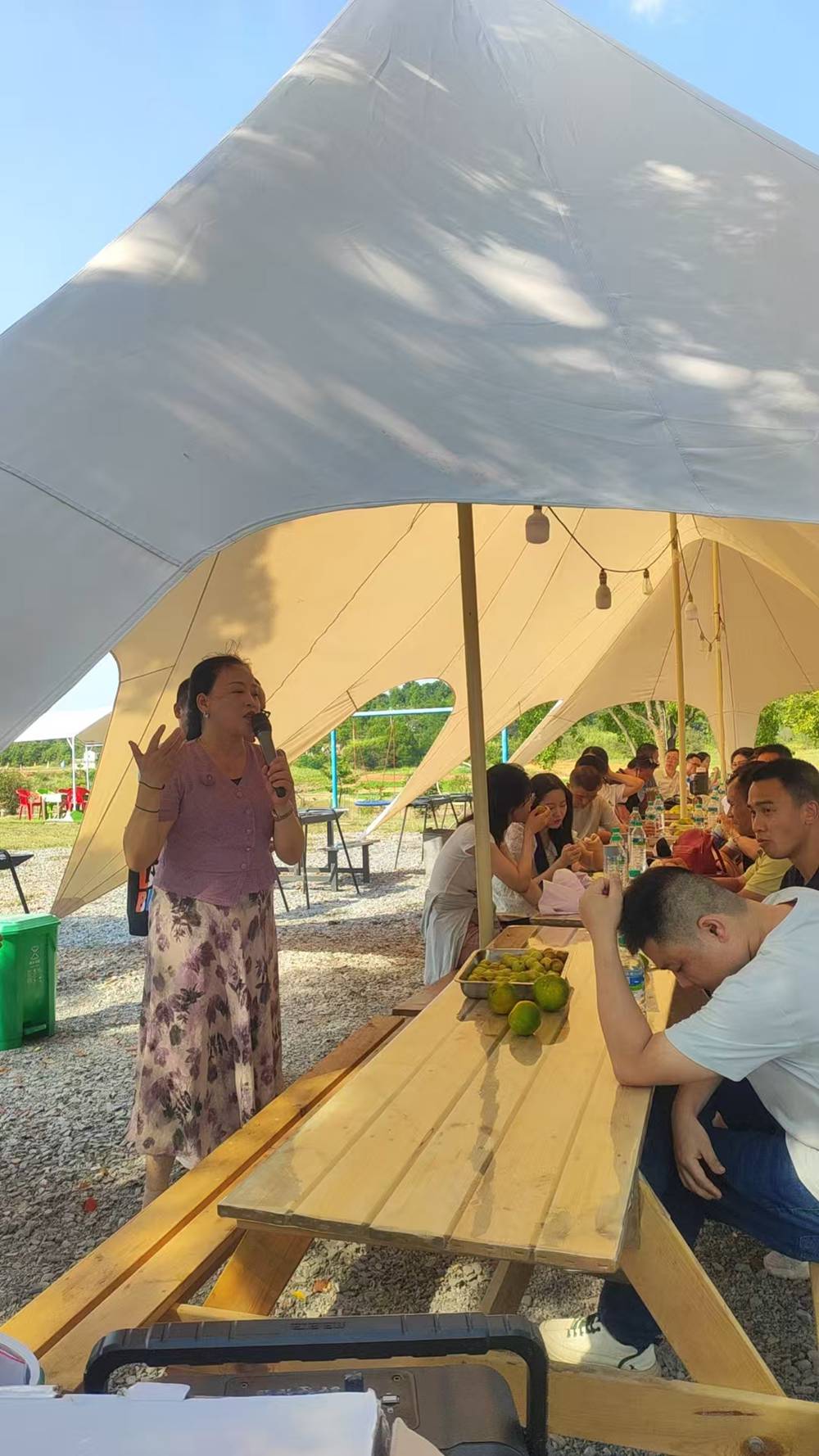 2025年10月2日劉?；閼偾嗄隉緫?hù)外郊游聯(lián)誼會(huì)